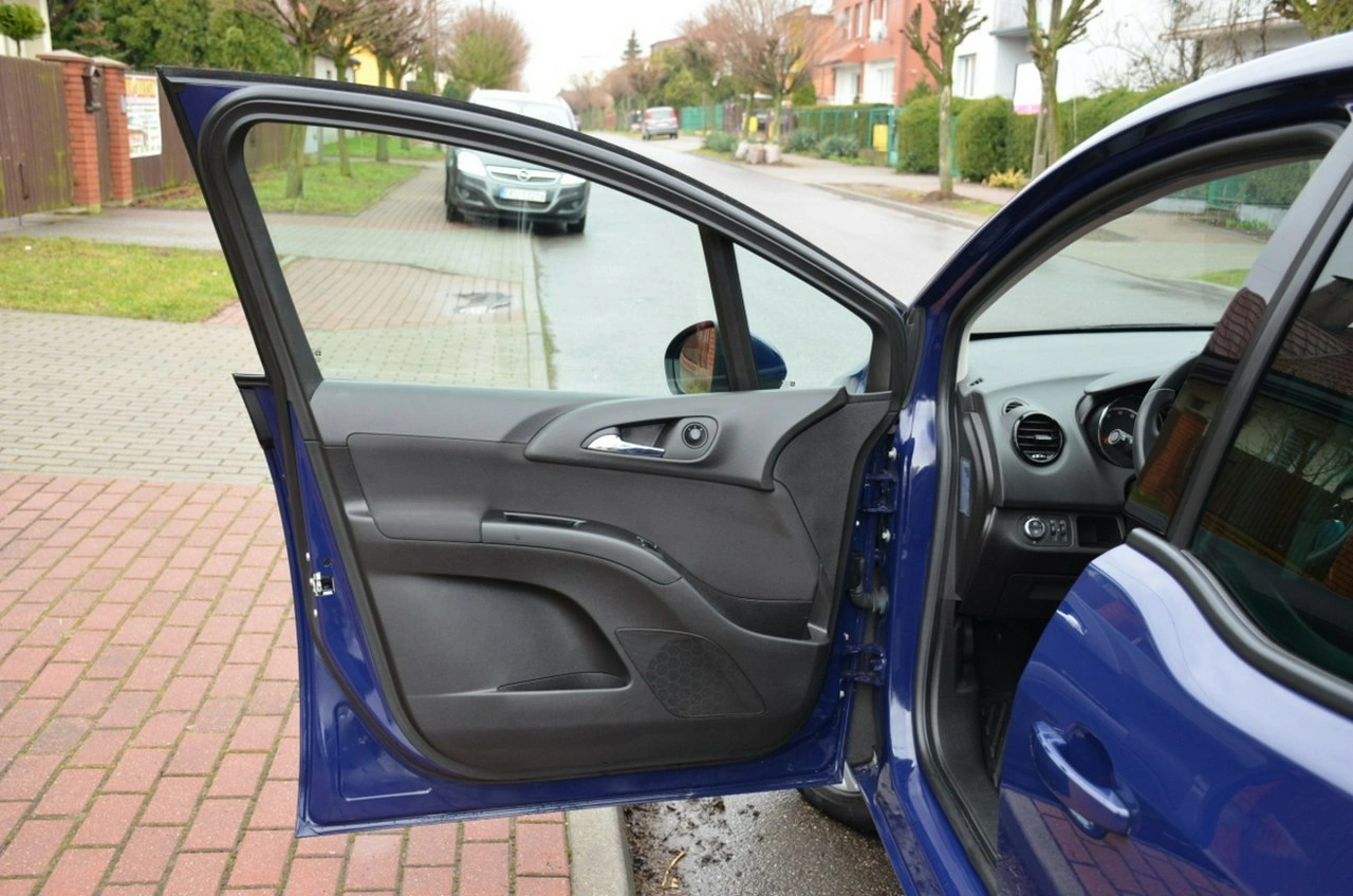 Opel Meriva - Zdjęcie 19