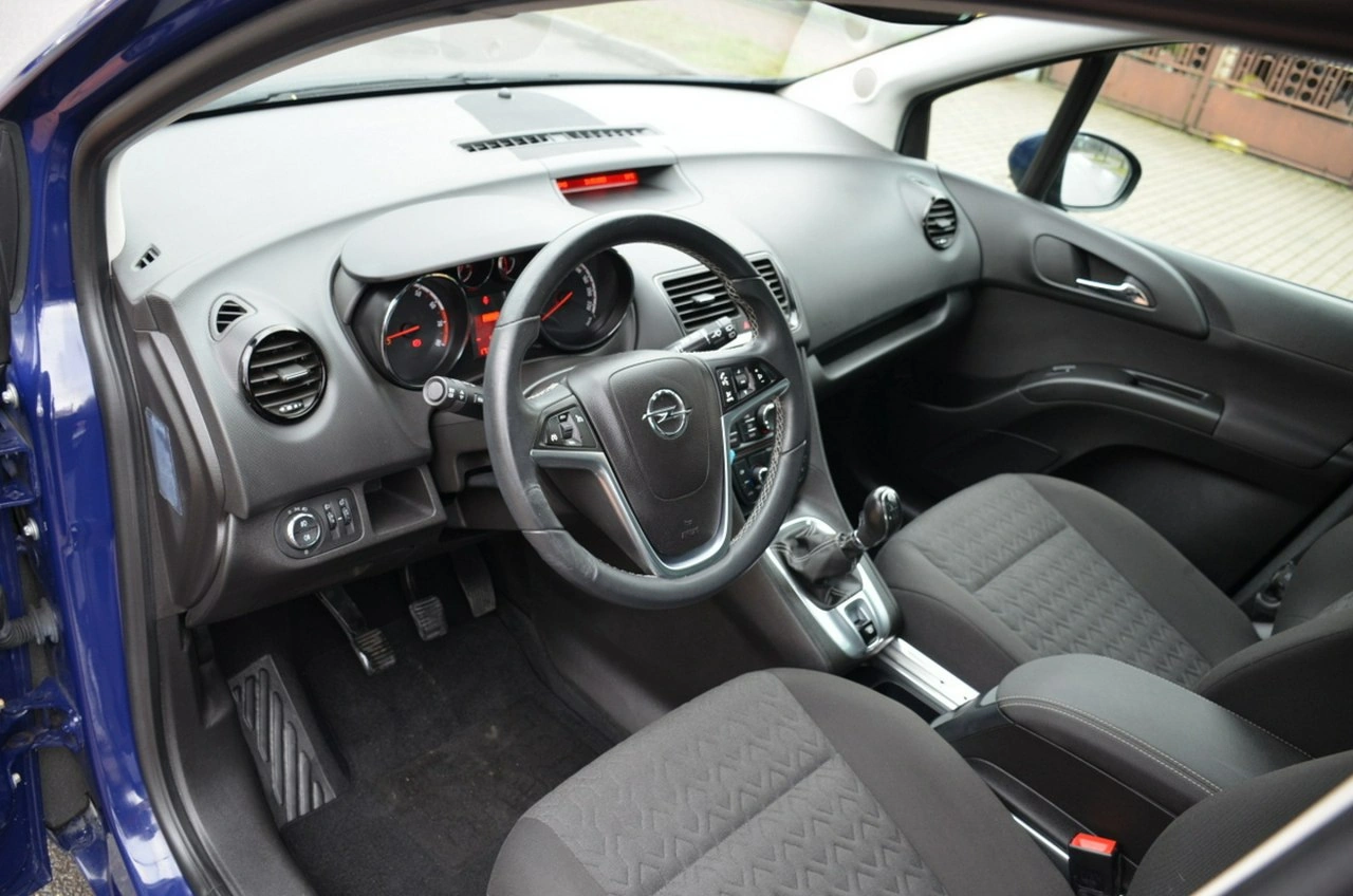 Opel Meriva - Zdjęcie 21