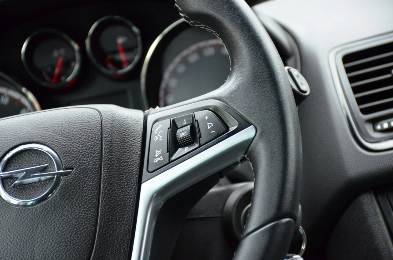 Opel Meriva - Zdjęcie 29