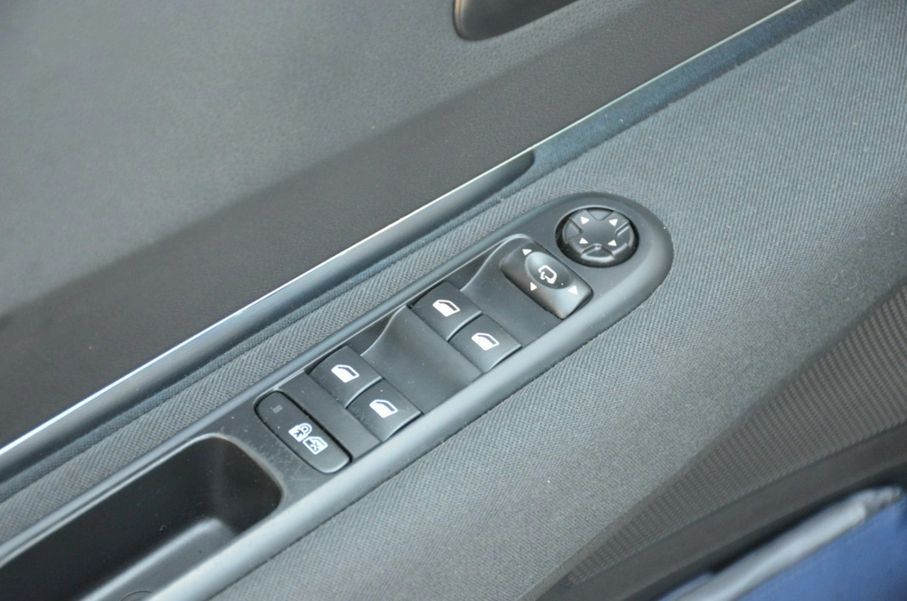 Peugeot 5008 - Zdjęcie 21