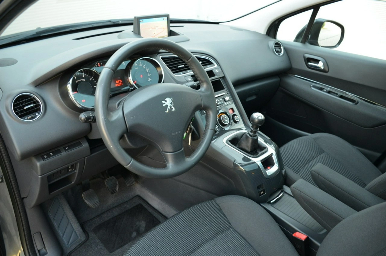 Peugeot 5008 - Zdjęcie 23