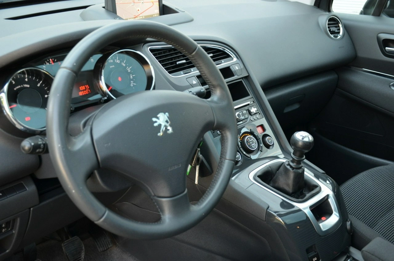 Peugeot 5008 - Zdjęcie 24