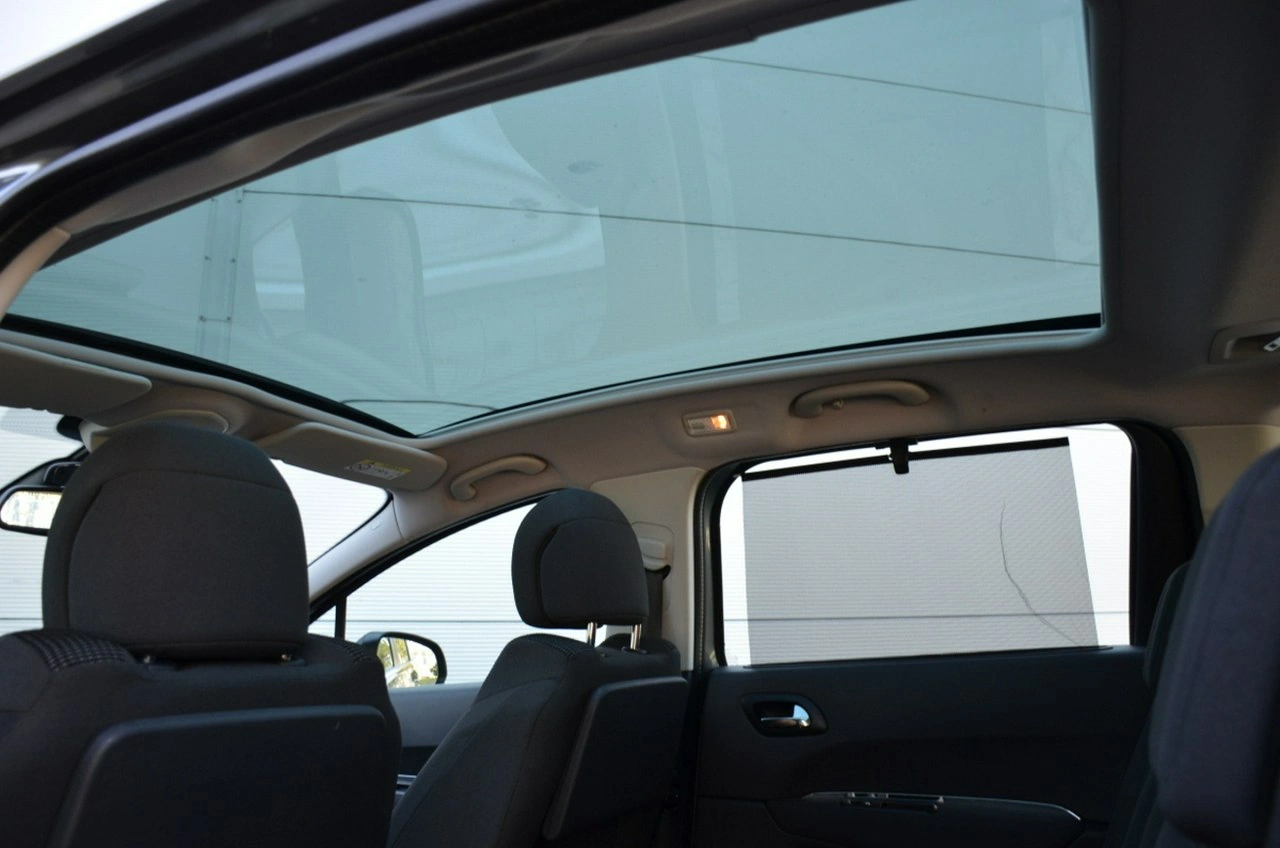 Peugeot 5008 - Zdjęcie 28