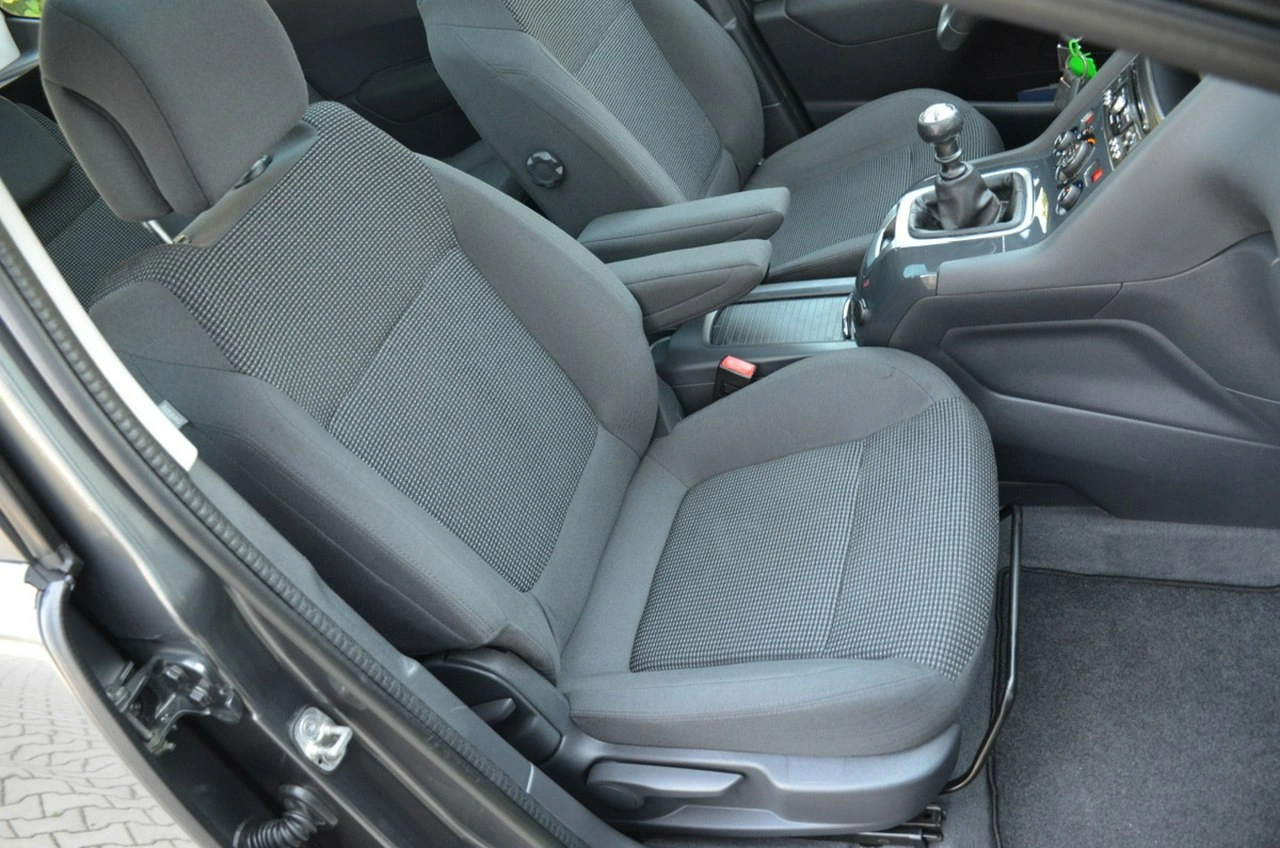 Peugeot 5008 - Zdjęcie 29