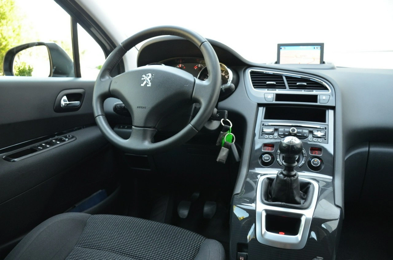 Peugeot 5008 - Zdjęcie 32