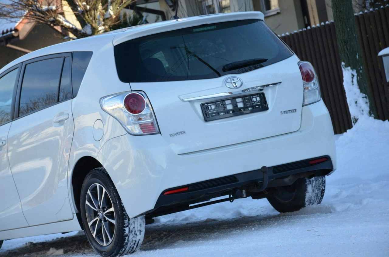 Toyota Verso - Zdjęcie 14
