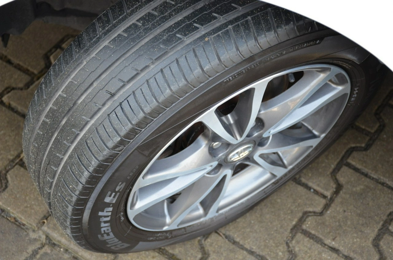 Toyota Verso - Zdjęcie 19