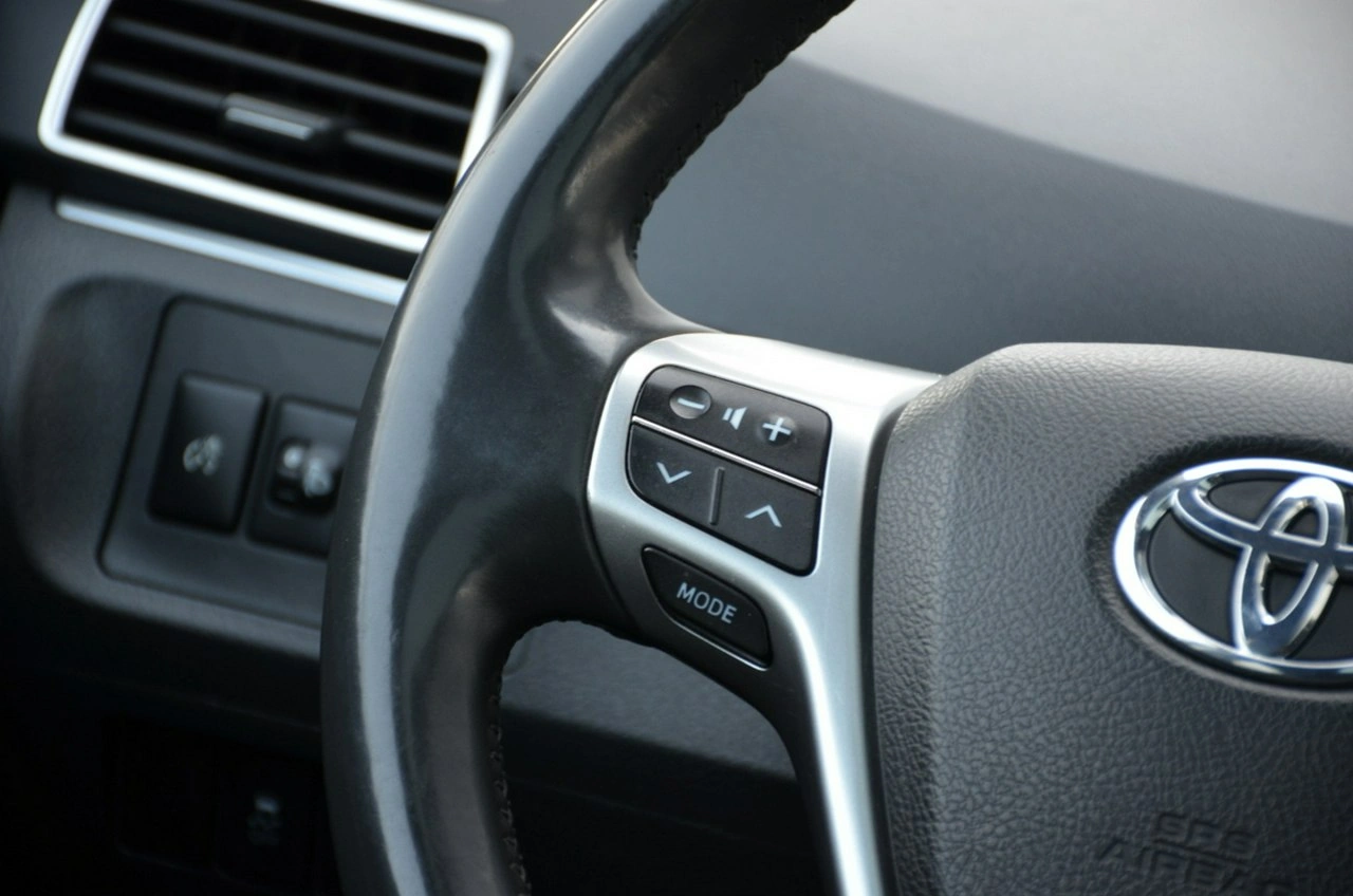 Toyota Verso - Zdjęcie 33