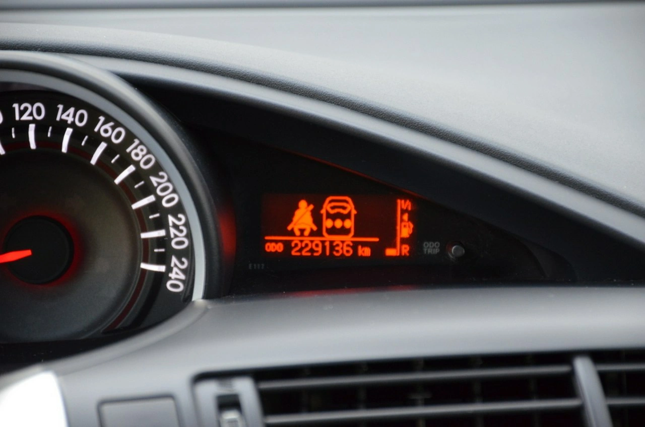 Toyota Verso - Zdjęcie 35