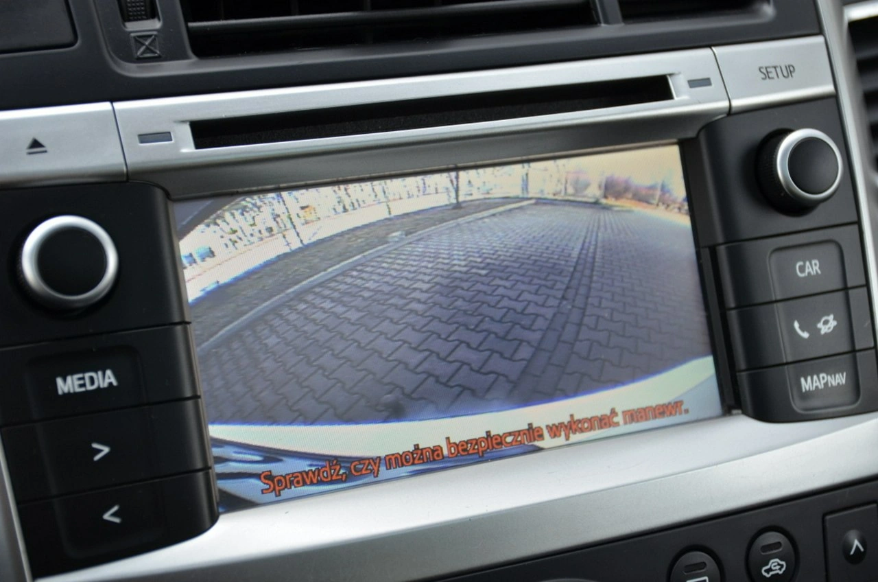 Toyota Verso - Zdjęcie 37