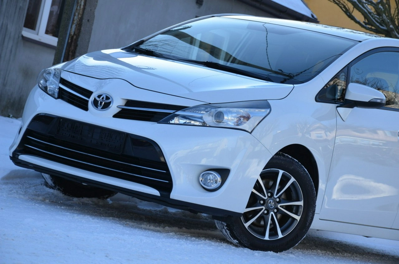 Toyota Verso - Zdjęcie 3