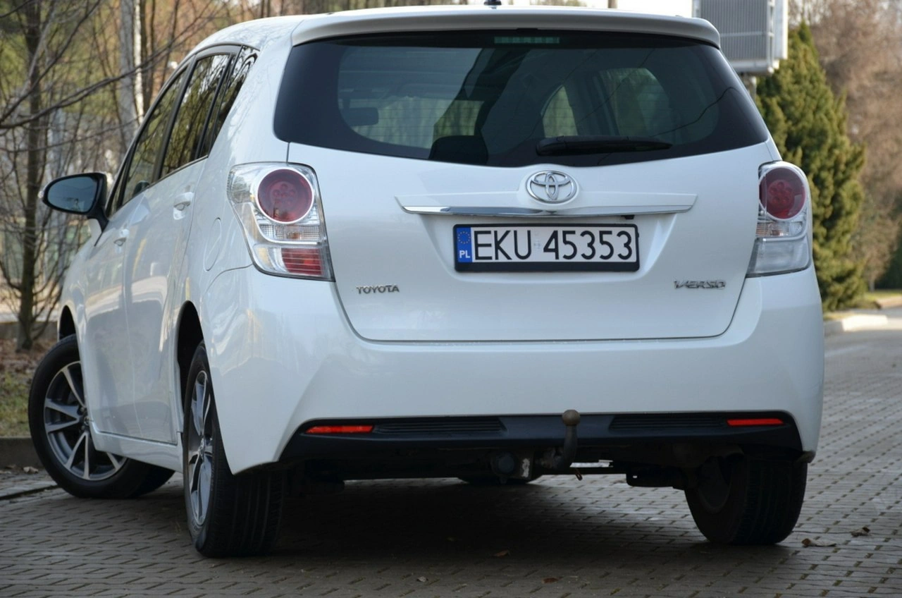 Toyota Verso - Zdjęcie 4