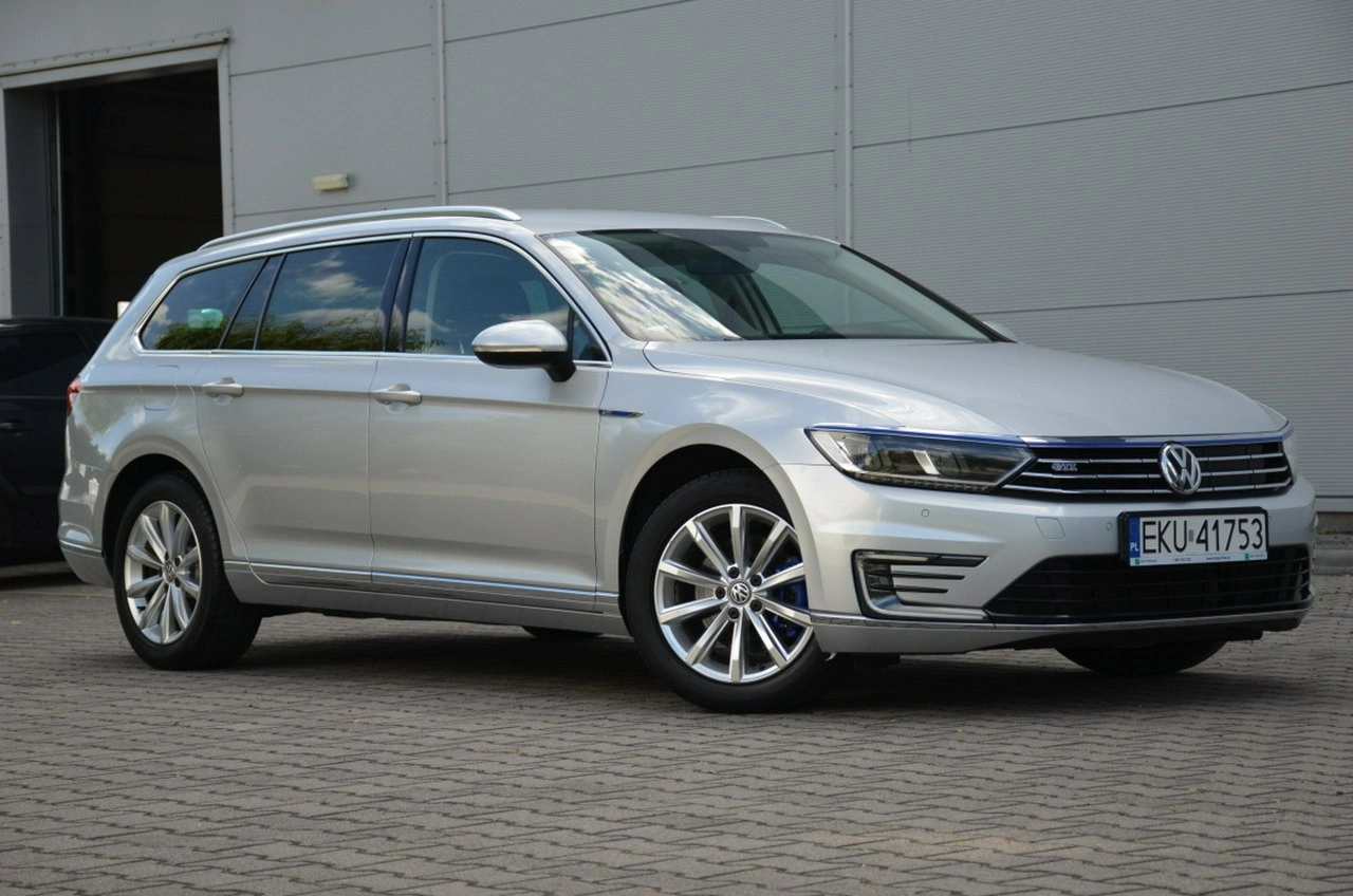 Volkswagen Passat - Zdjęcie 13