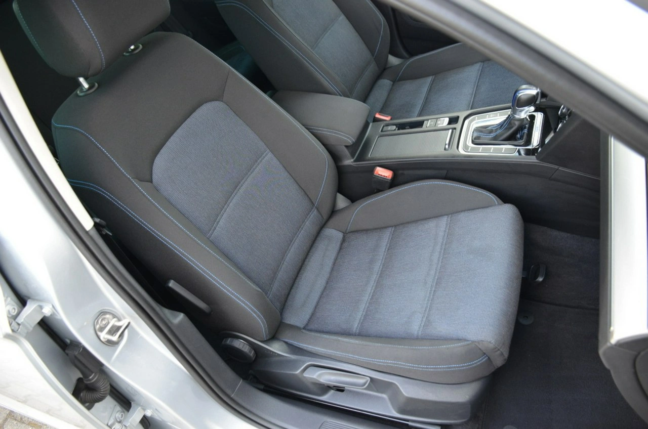 Volkswagen Passat - Zdjęcie 26