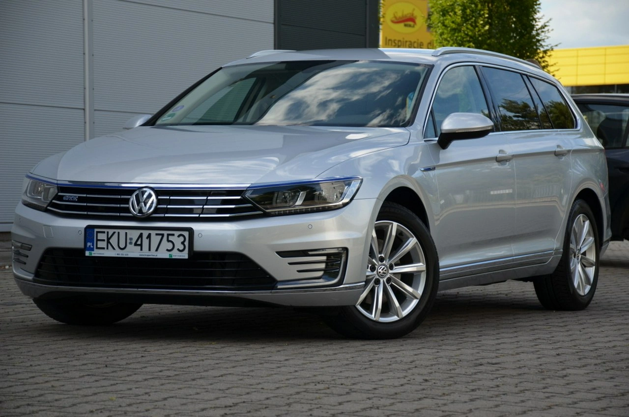 Volkswagen Passat - Zdjęcie 1