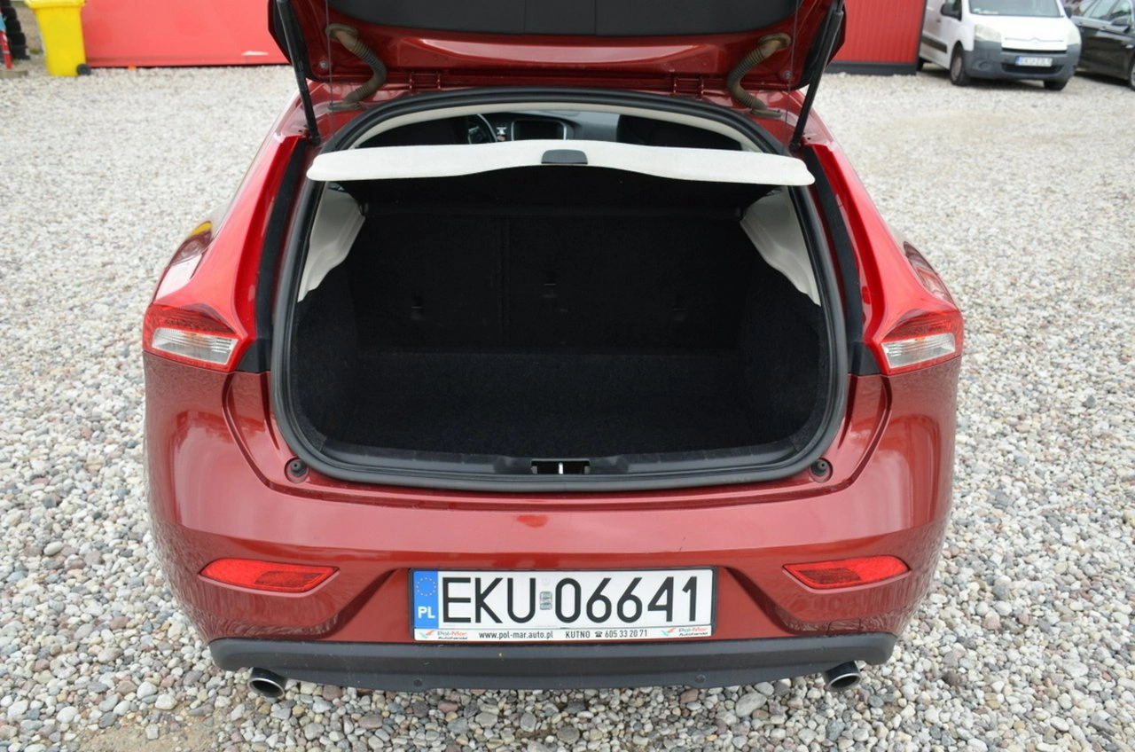 Volvo V40 - Zdjęcie 13