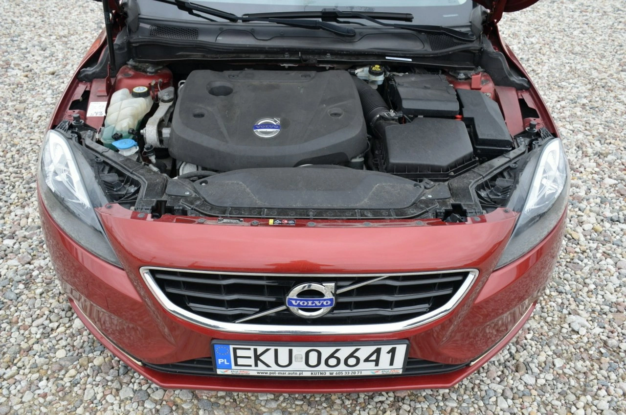 Volvo V40 - Zdjęcie 18