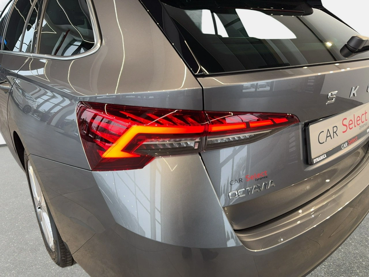 Skoda Octavia - Zdjęcie 10
