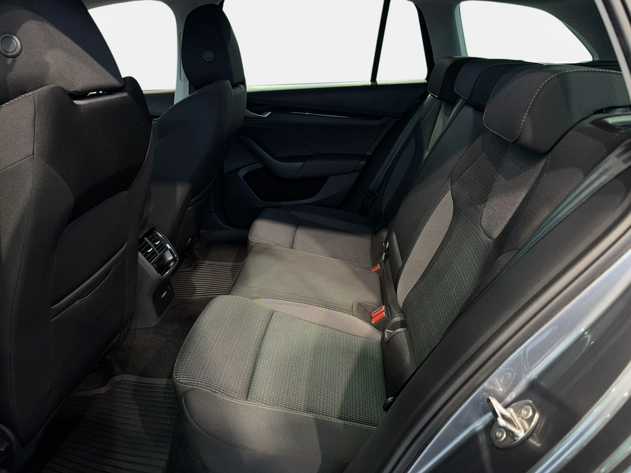 Skoda Octavia - Zdjęcie 14