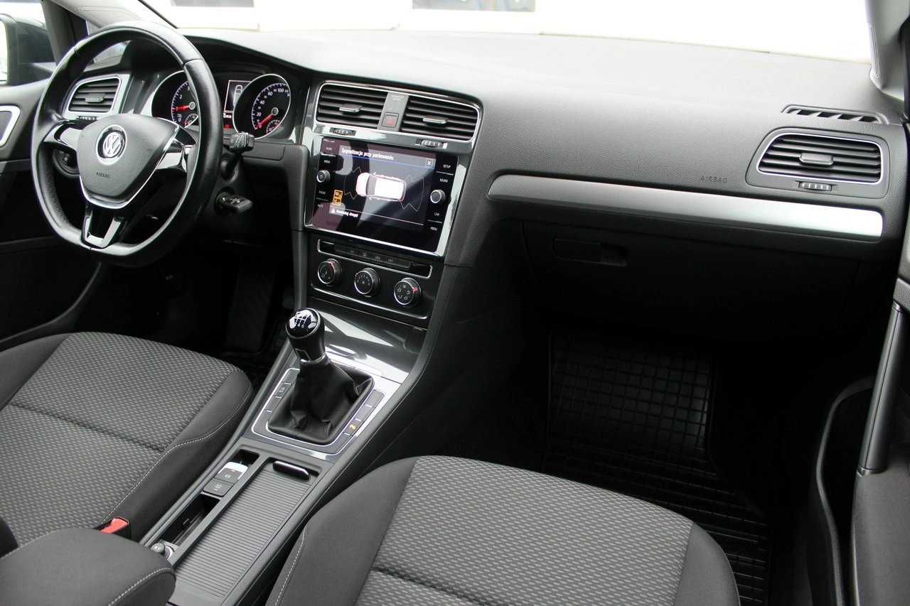 Volkswagen Golf - Zdjęcie 10