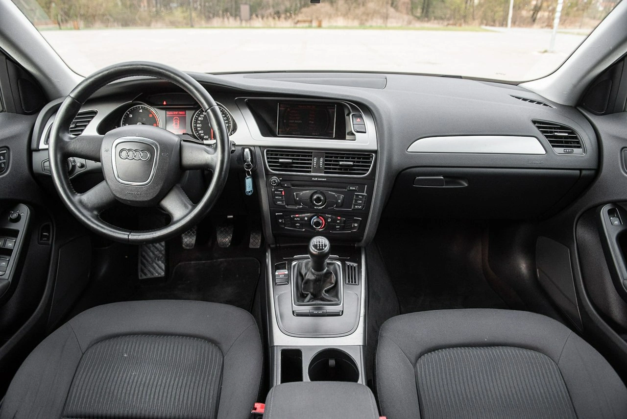 Audi A4 - Zdjęcie 4