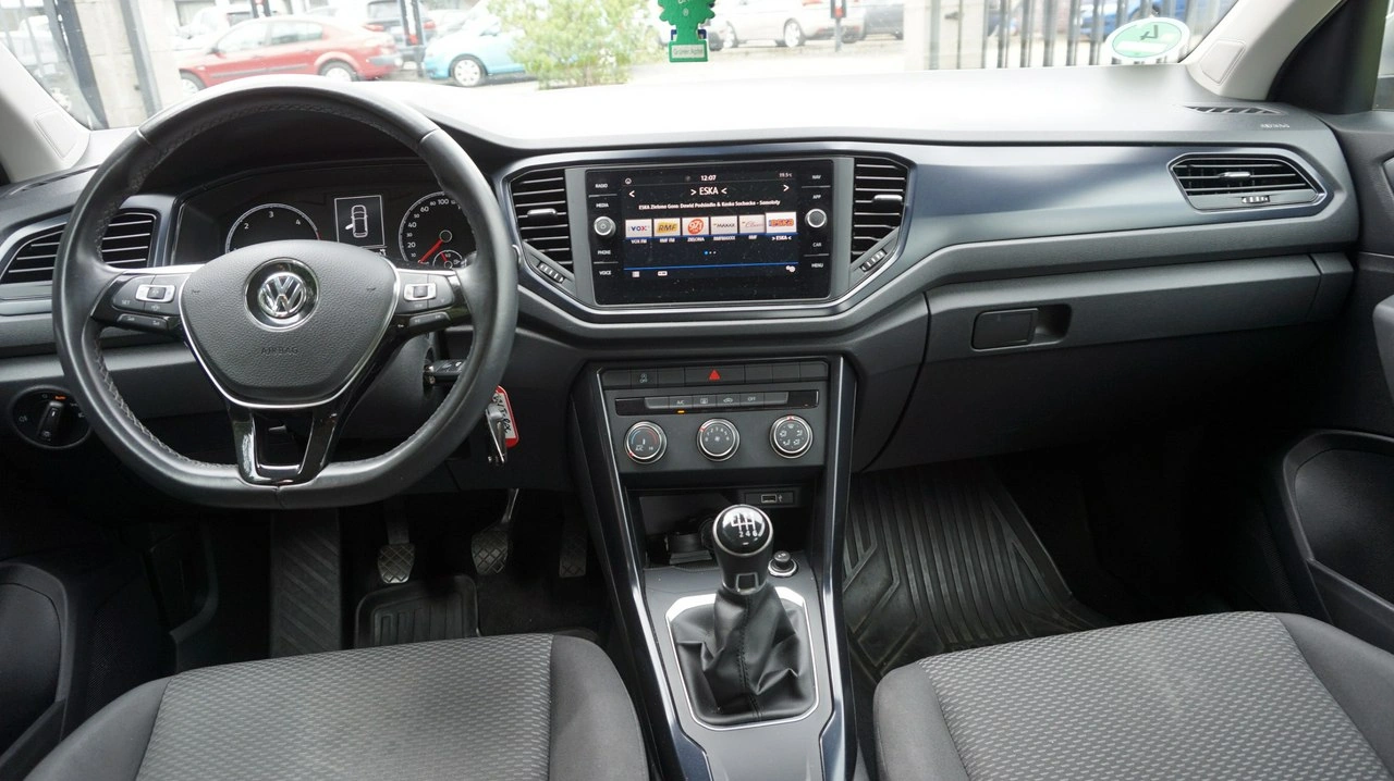 Volkswagen T-Roc - Zdjęcie 9