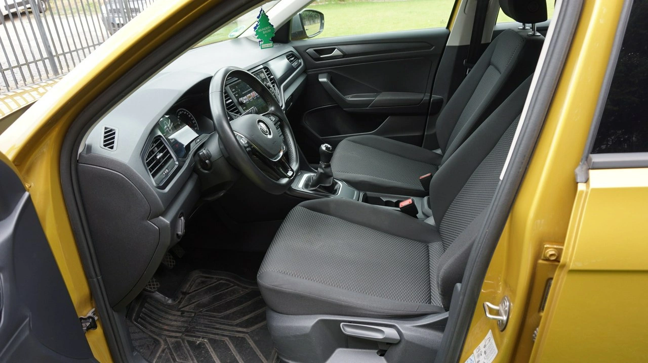 Volkswagen T-Roc - Zdjęcie 10