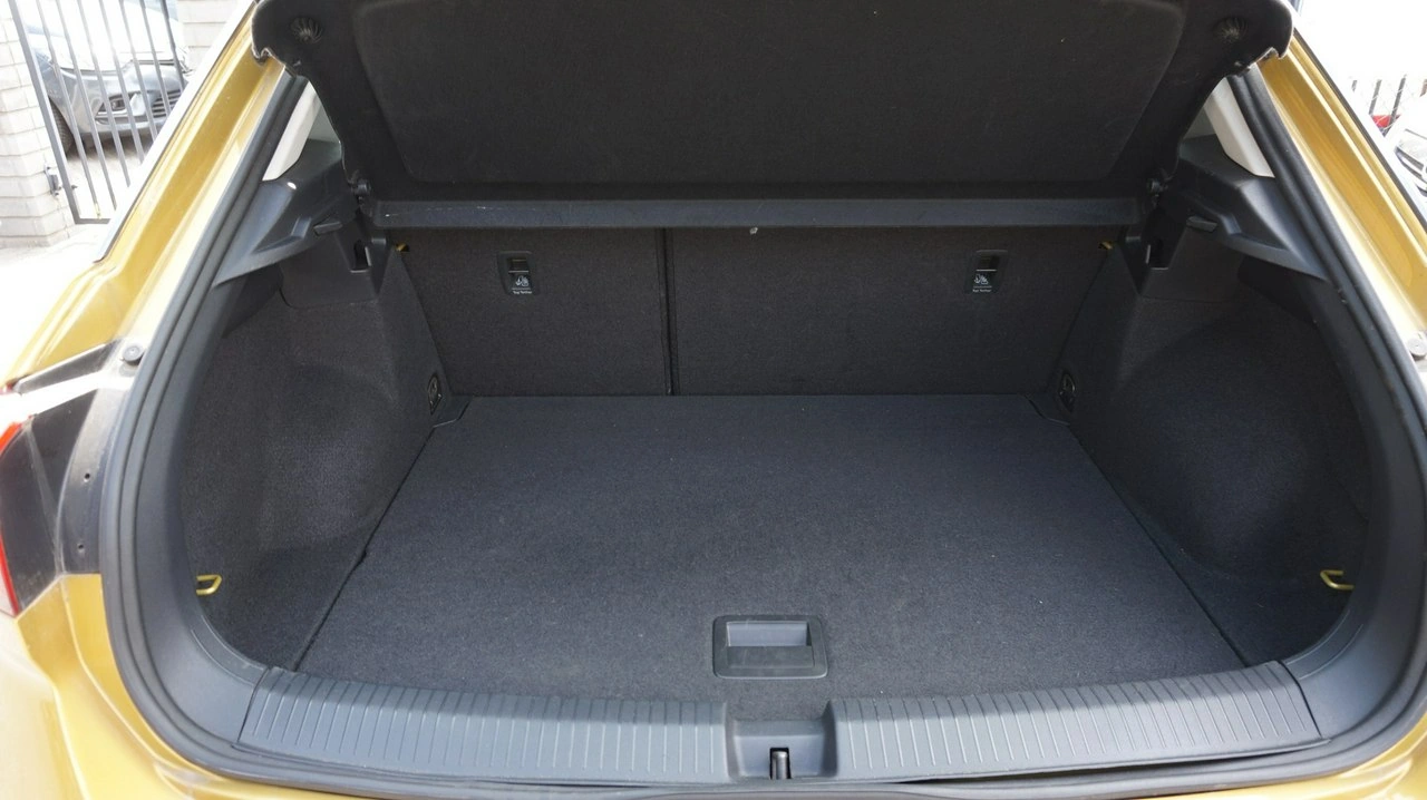 Volkswagen T-Roc - Zdjęcie 11