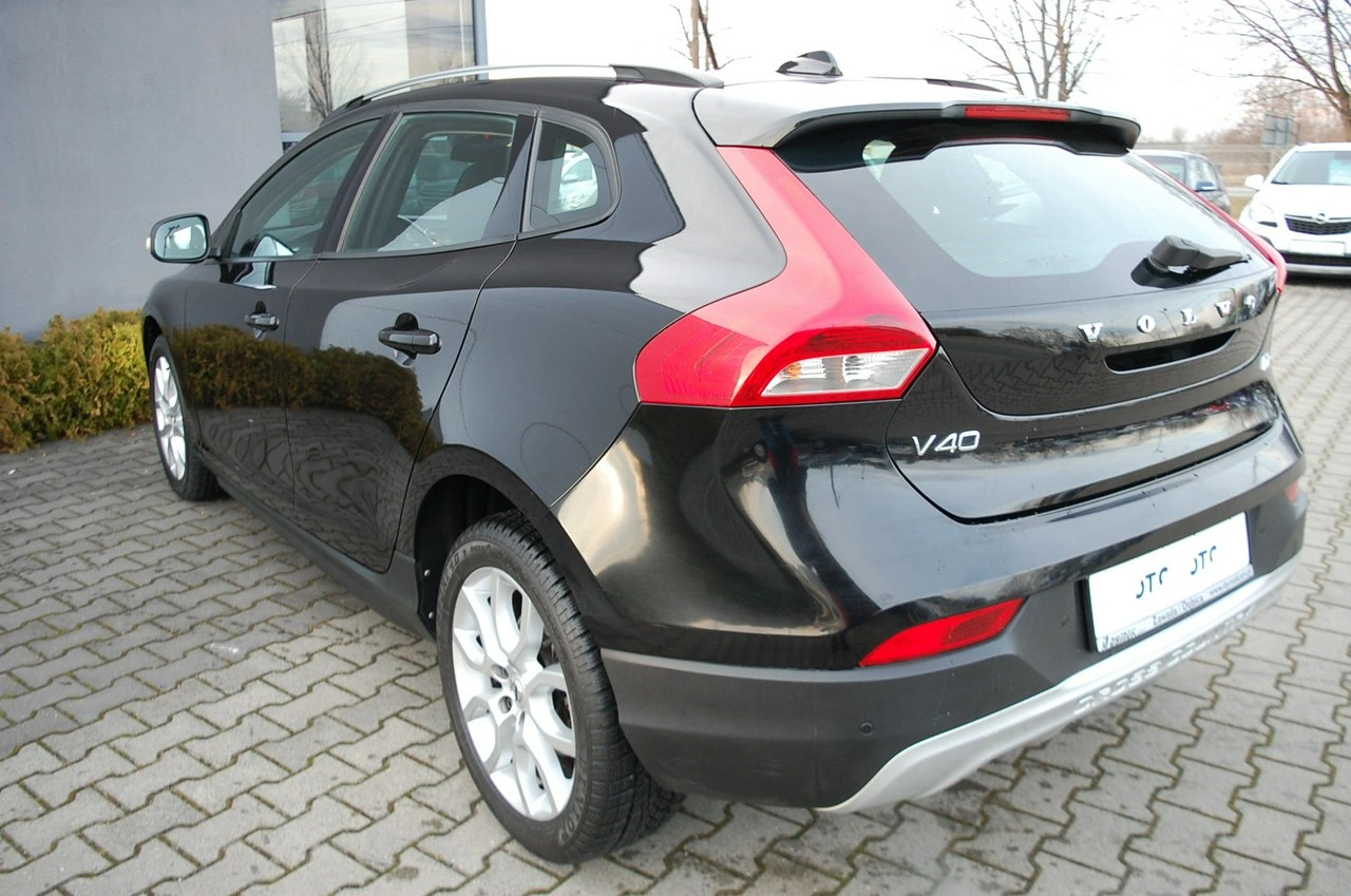 Volvo V40 Cross Country - Zdjęcie 11