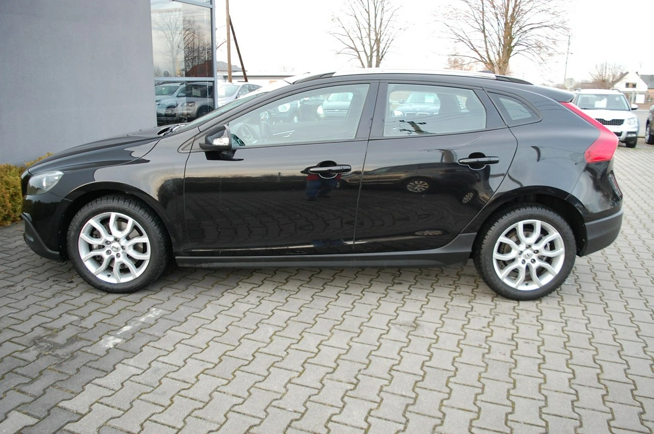 Volvo V40 Cross Country - Zdjęcie 16
