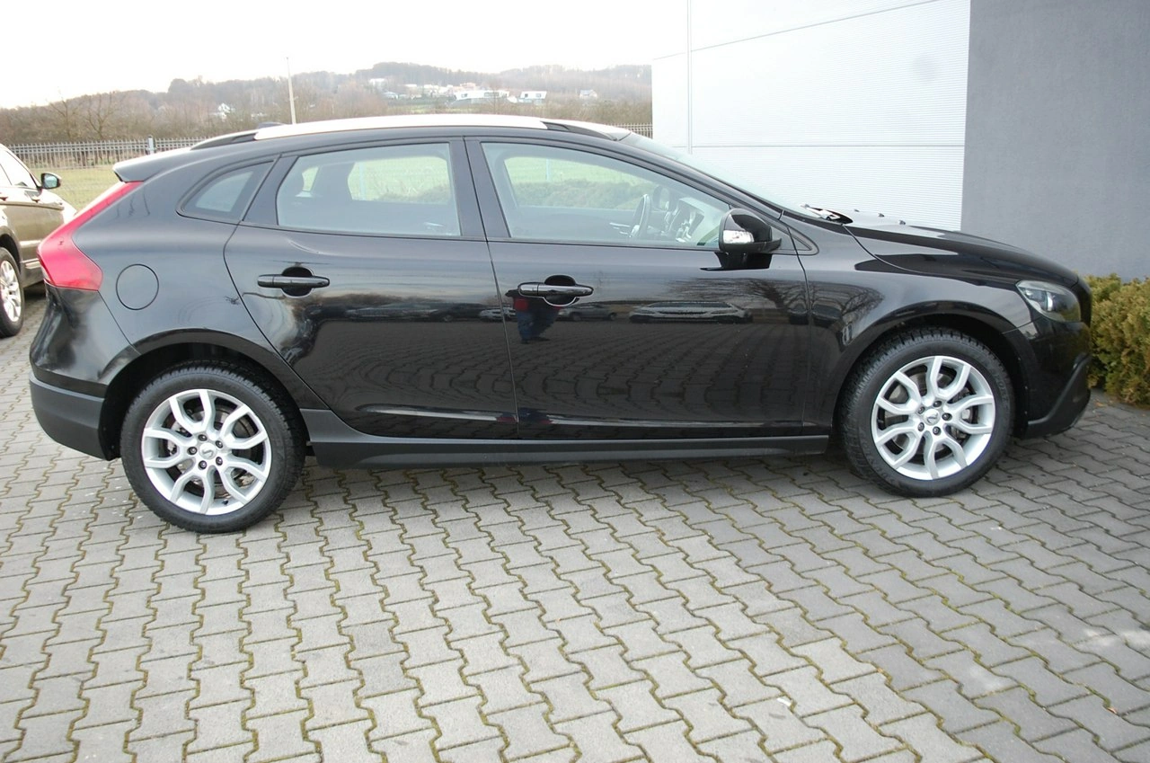 Volvo V40 Cross Country - Zdjęcie 18