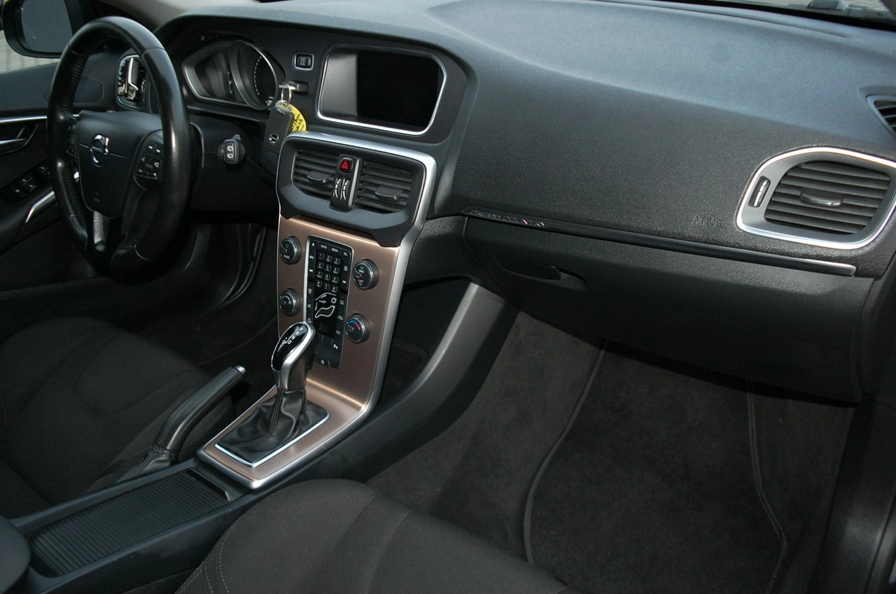 Volvo V40 Cross Country - Zdjęcie 23