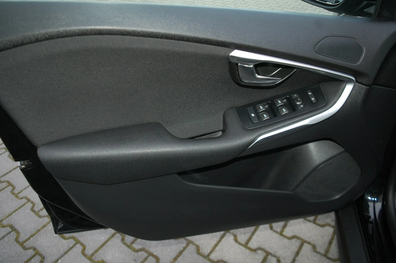 Volvo V40 Cross Country - Zdjęcie 27