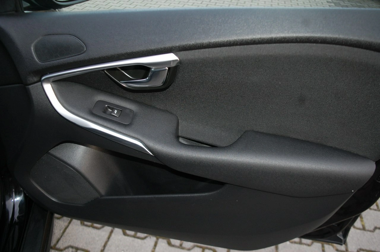 Volvo V40 Cross Country - Zdjęcie 29