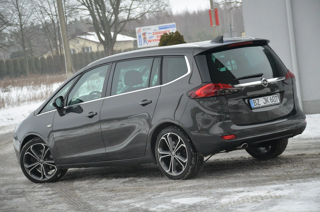 Opel Zafira - Zdjęcie 11