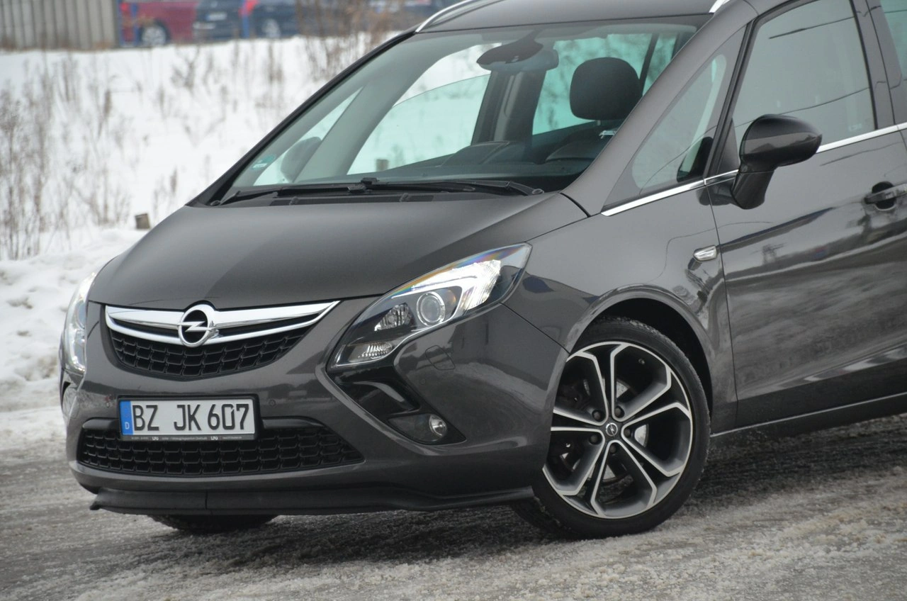 Opel Zafira - Zdjęcie 6