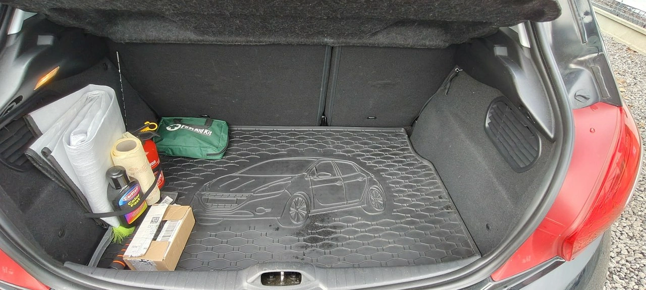 Peugeot 208 - Zdjęcie 15