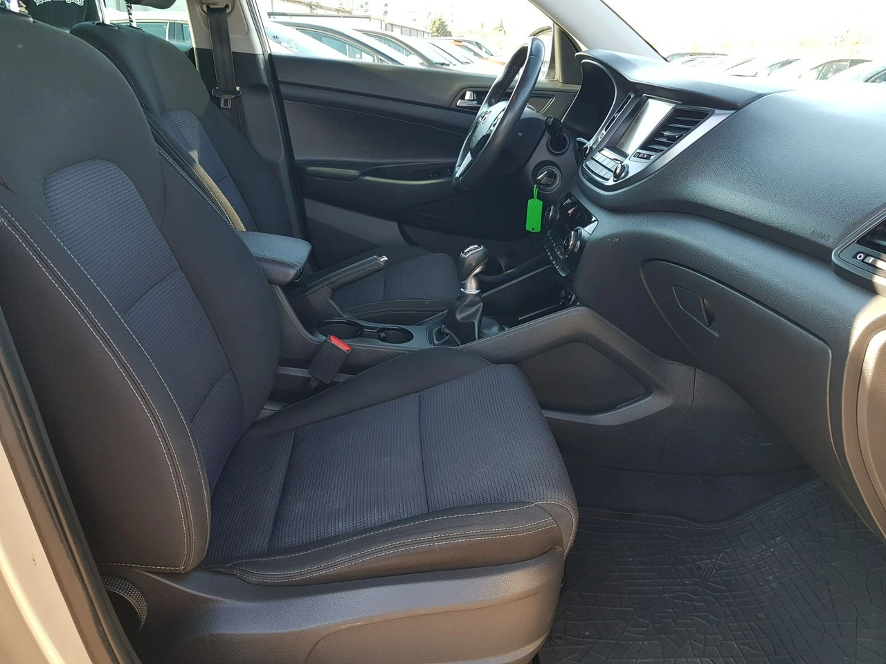 Hyundai Tucson - Zdjęcie 16