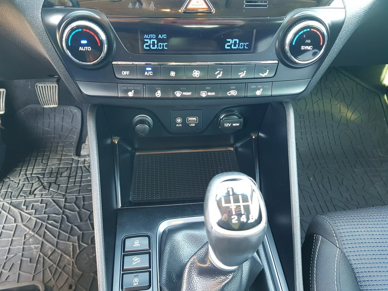 Hyundai Tucson - Zdjęcie 18