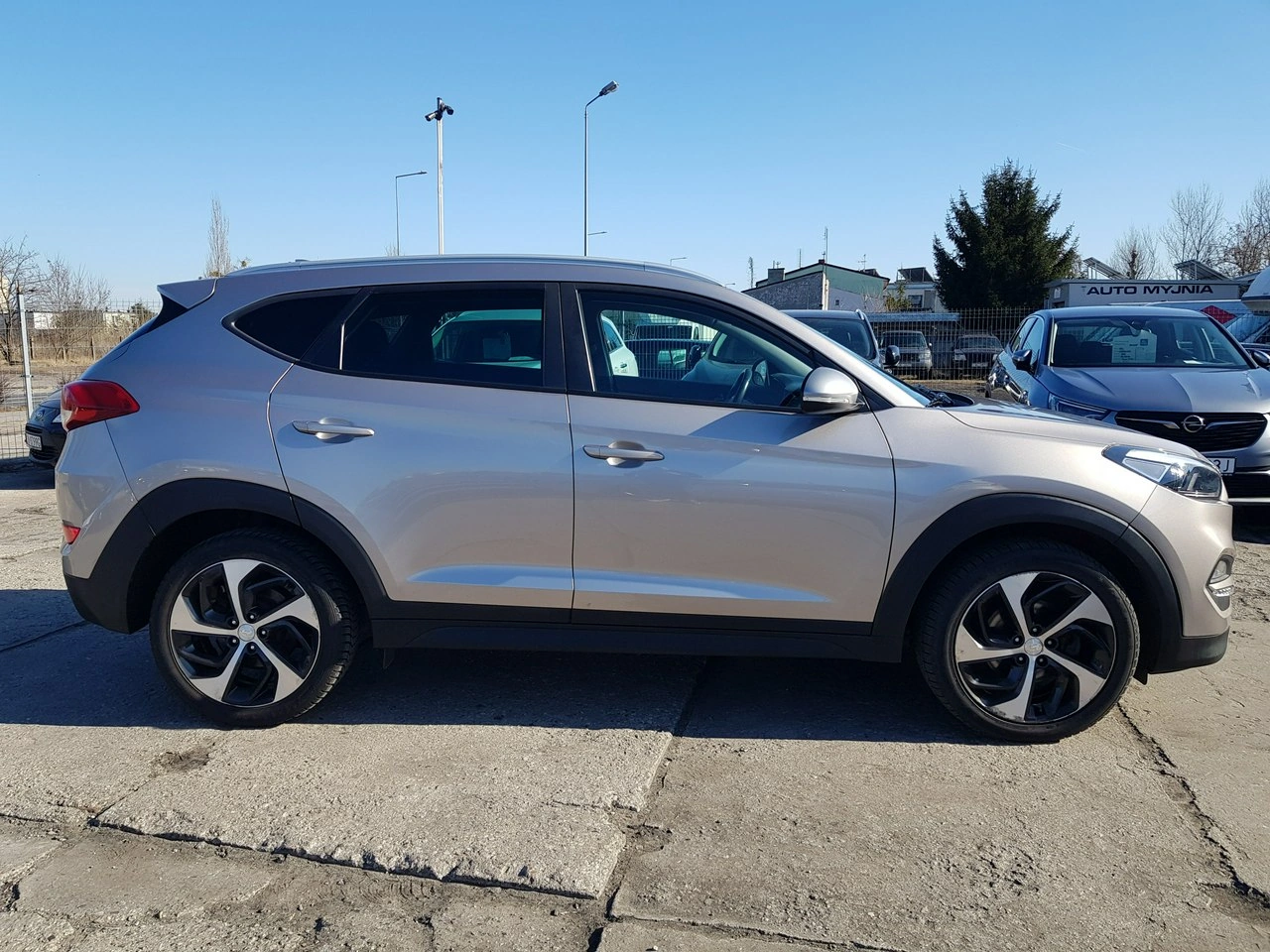 Hyundai Tucson - Zdjęcie 3