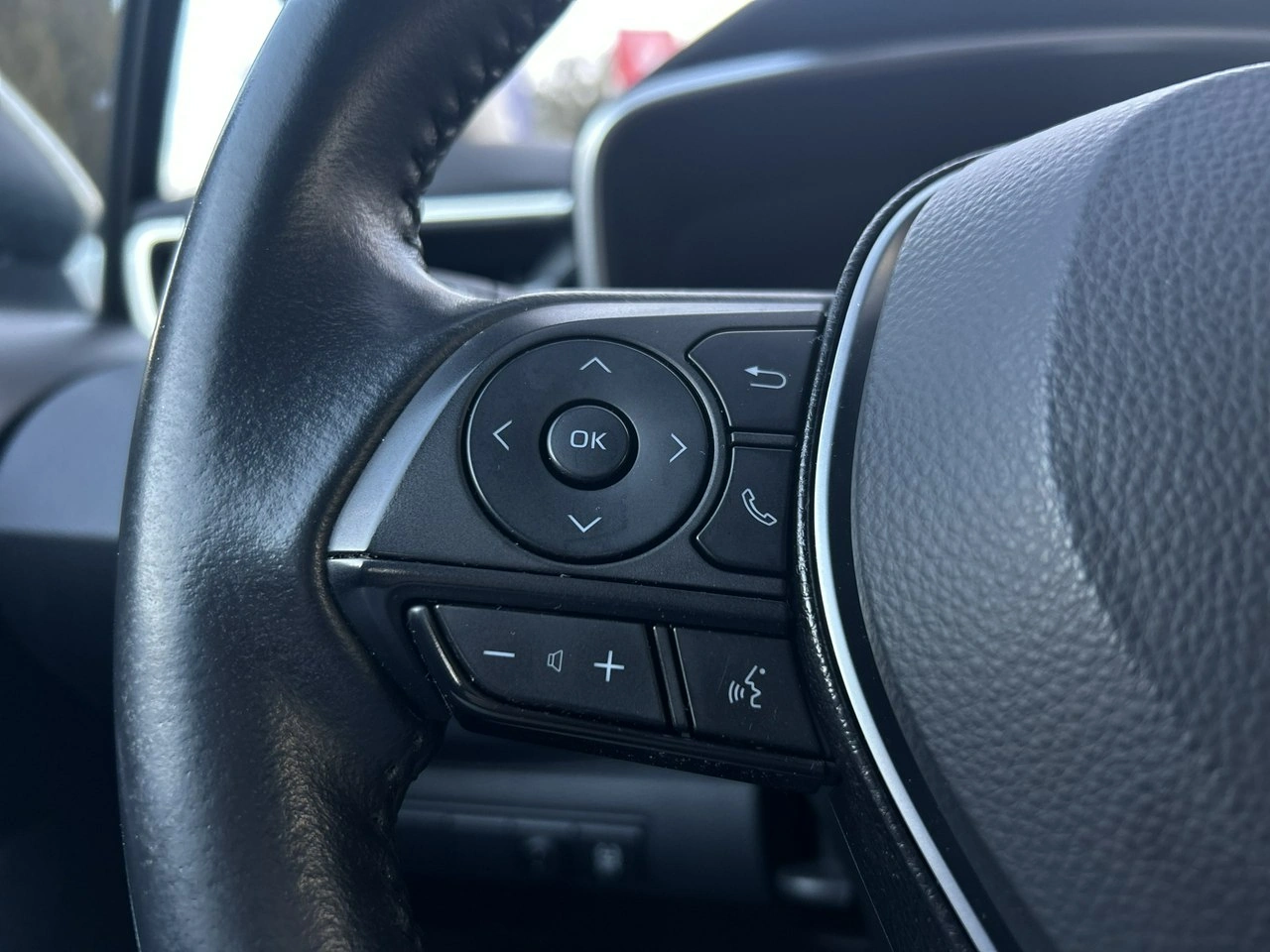 Toyota Corolla - Zdjęcie 18