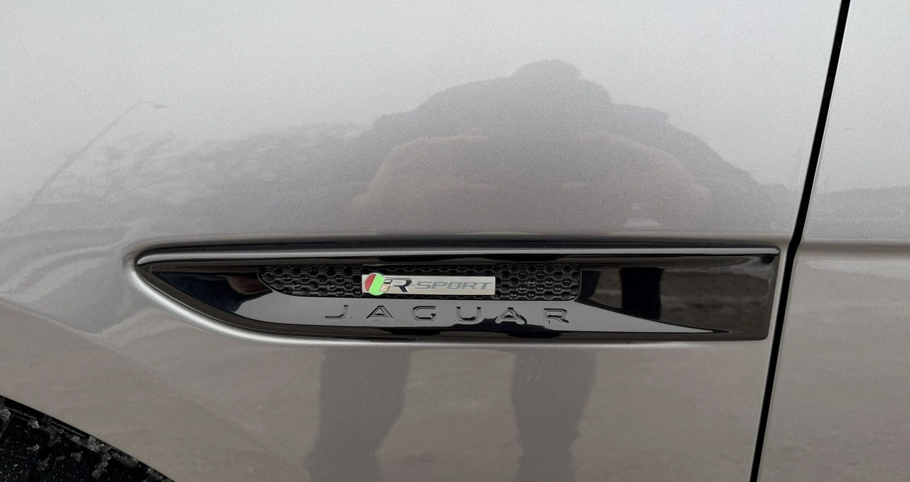 Jaguar F-Pace - Zdjęcie 18