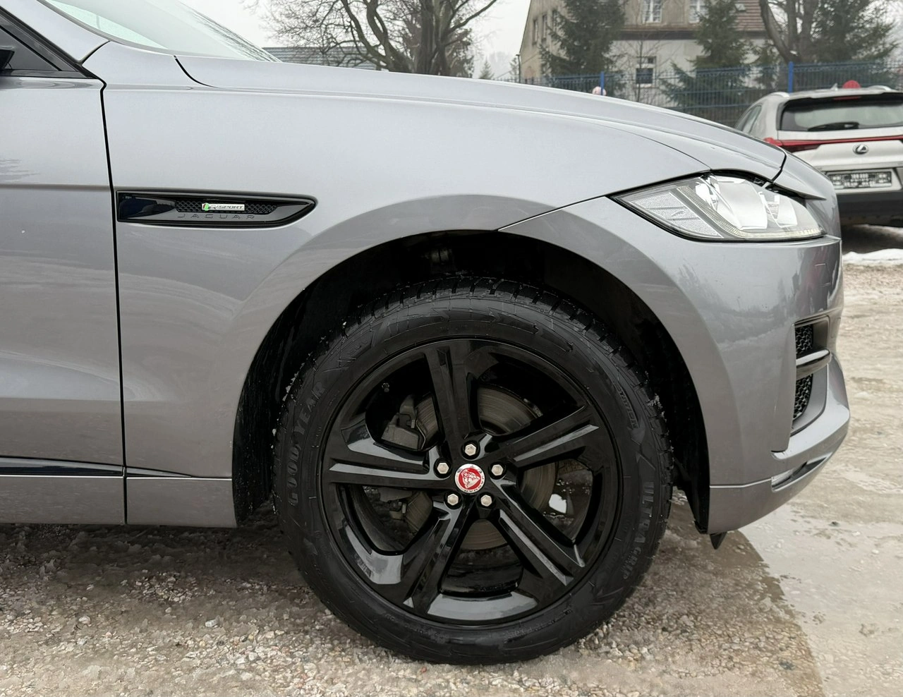 Jaguar F-Pace - Zdjęcie 38