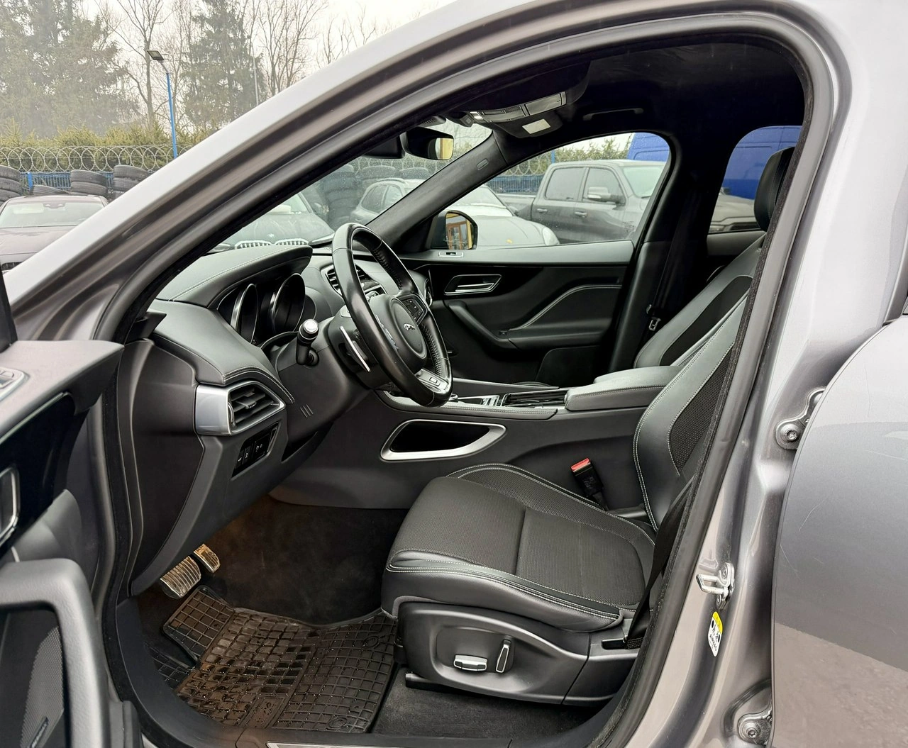 Jaguar F-Pace - Zdjęcie 7