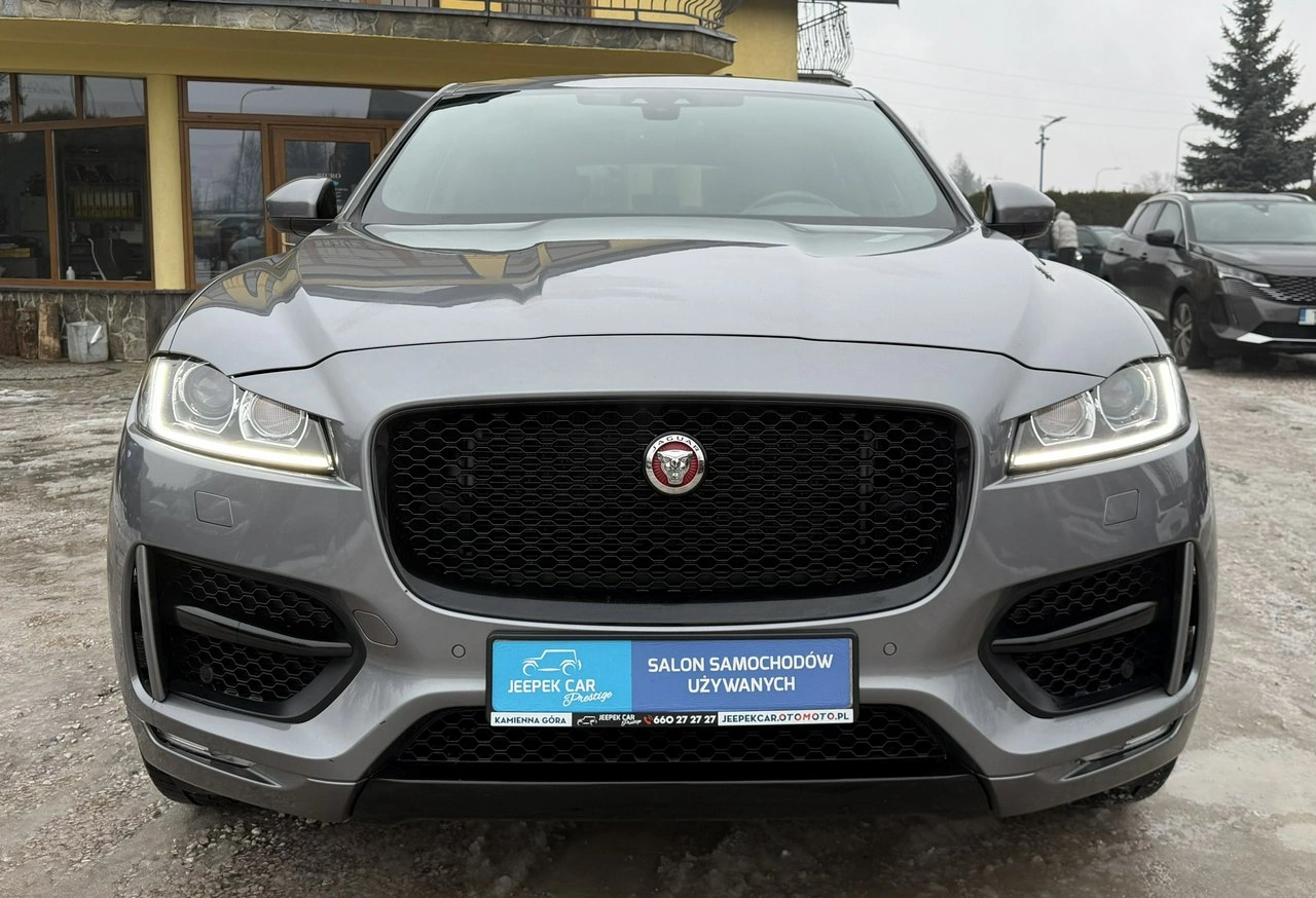 Jaguar F-Pace - Zdjęcie 1