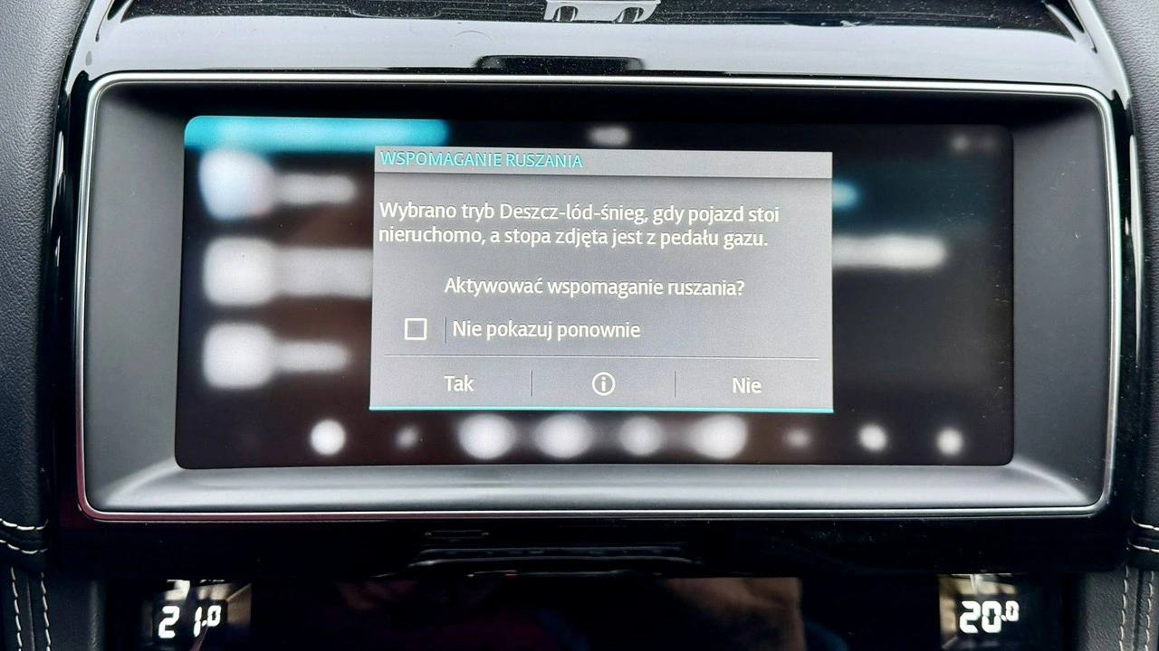 Jaguar F-Pace - Zdjęcie 28