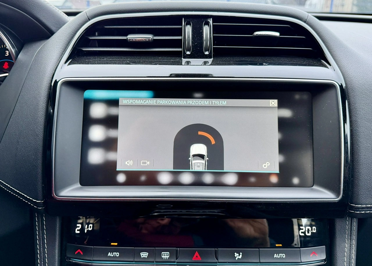 Jaguar F-Pace - Zdjęcie 31