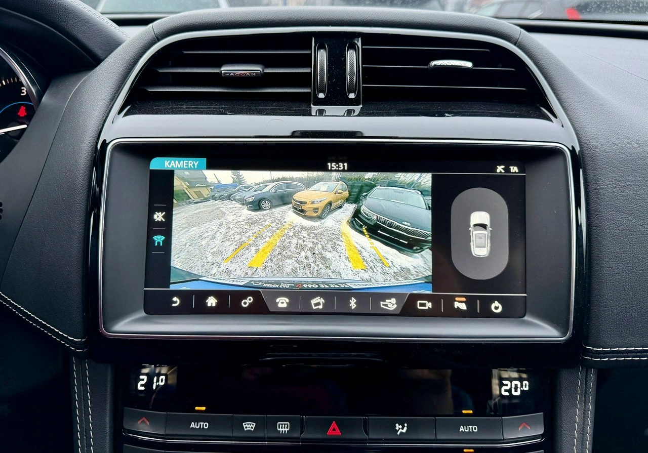 Jaguar F-Pace - Zdjęcie 33