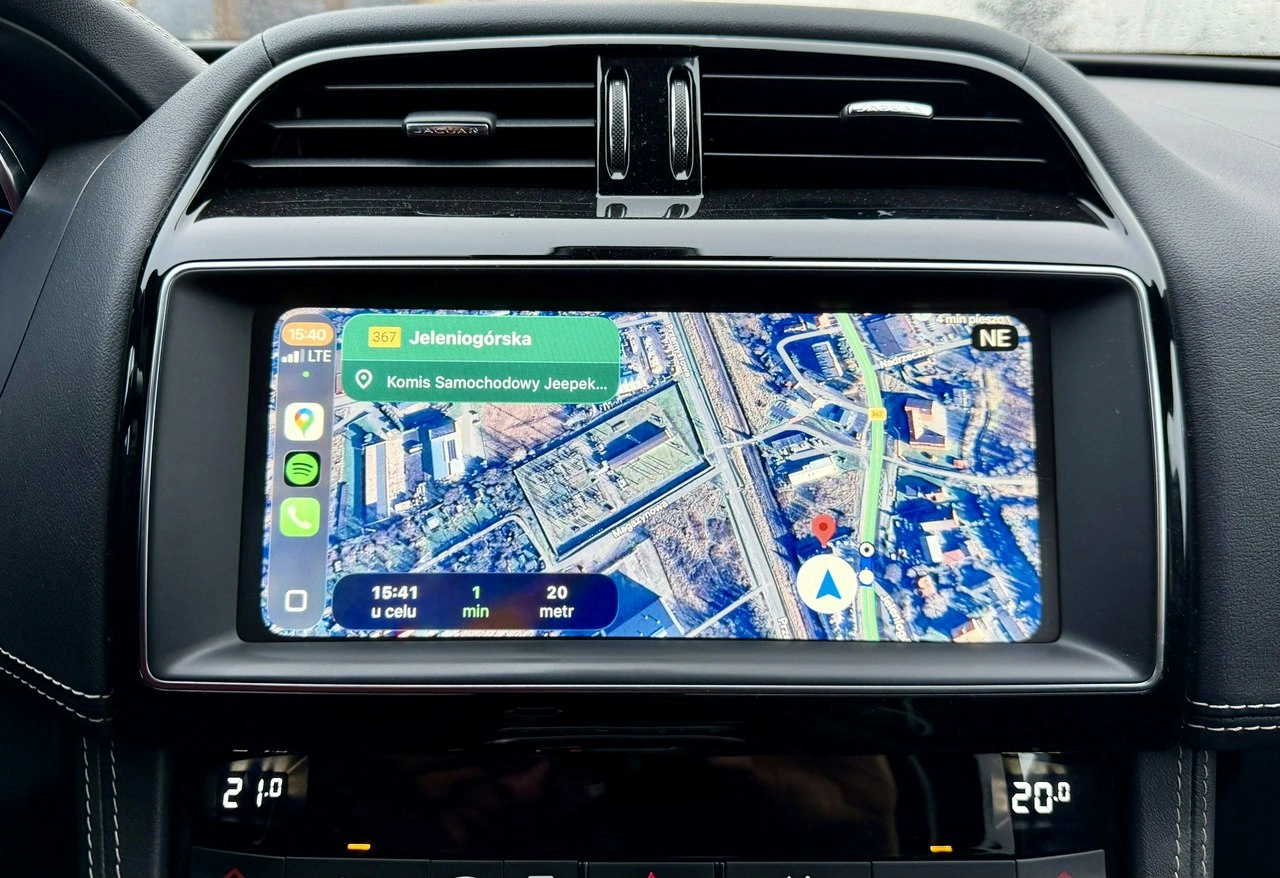 Jaguar F-Pace - Zdjęcie 35