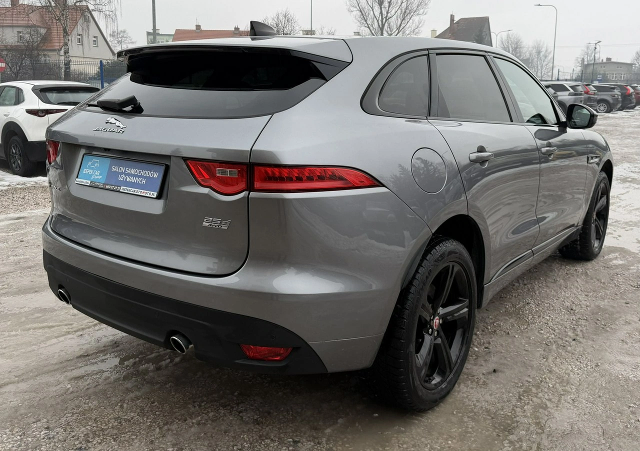 Jaguar F-Pace - Zdjęcie 4